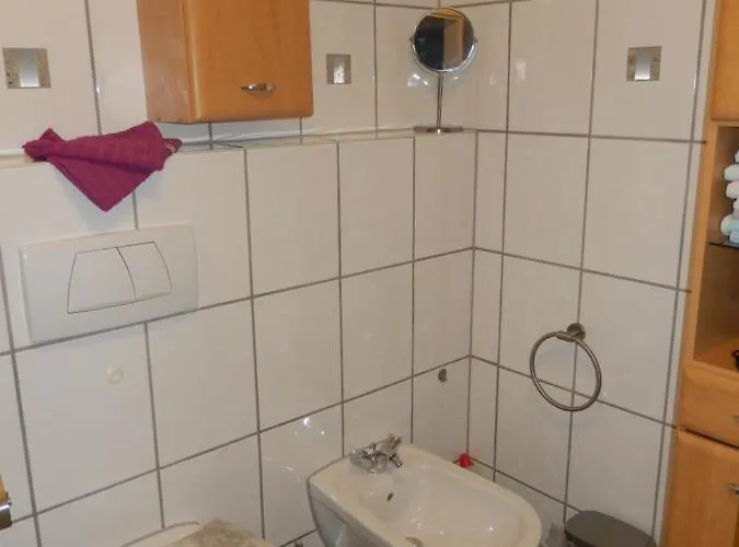 Ebeling Under Rainbow Dassel